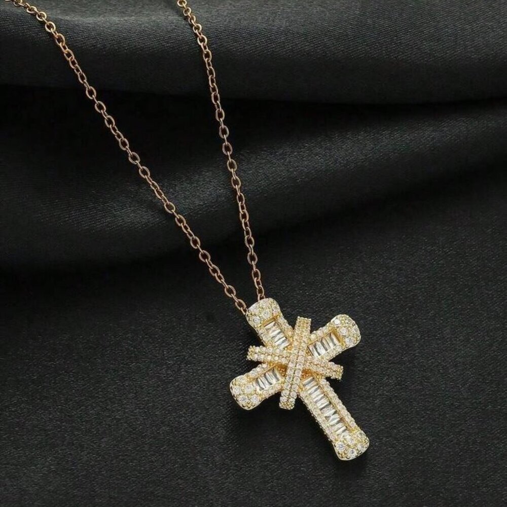 STAINLESS STEEL CROSS NECKLACE